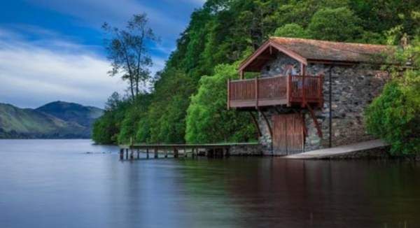 做梦梦到房子后有山水风景
,梦见房子住在山水里图4