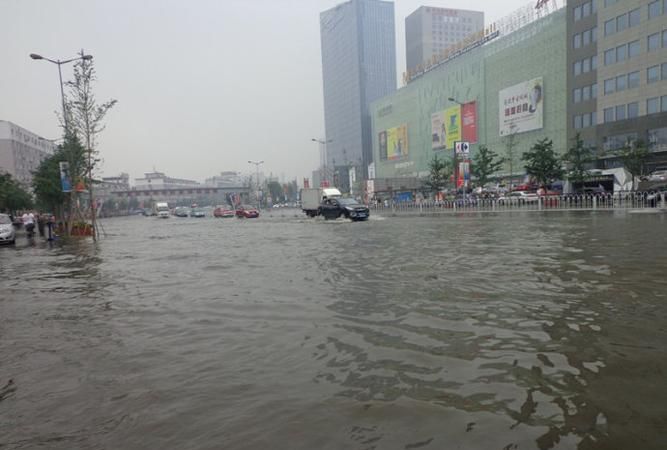 梦到家门口大水成河了
,梦见水流进院子里是什么意思图3