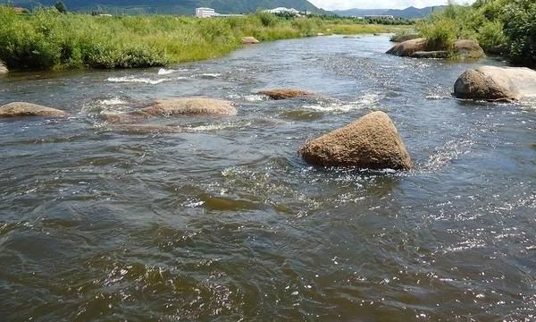 4O岁女人梦见河水流动很大
,4O岁女人梦见河水流动很大图3