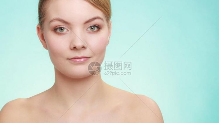 梦见别的女人光着全身
,梦见女人光全身光着的样子图3