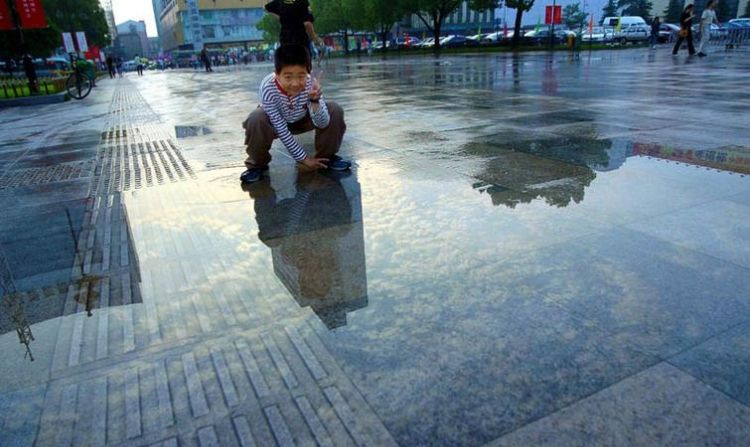 梦见在小水洼里洗手
,梦见自己洗手是什么意思啊图2