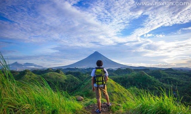 梦见自己到了日本旅游受困
,梦见在外面旅游自己却掉队了图1