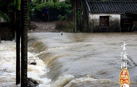 梦见大水是来财,最全的解梦大全梦见发洪水图3