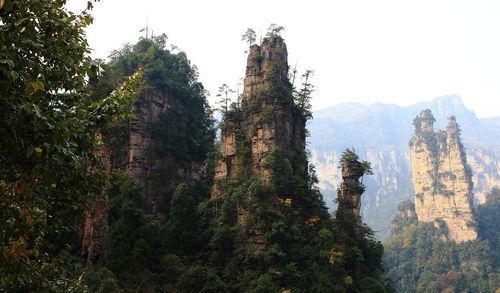 梦见高山佛像耸立在眼前,梦见高山上有佛像是什么预兆图4