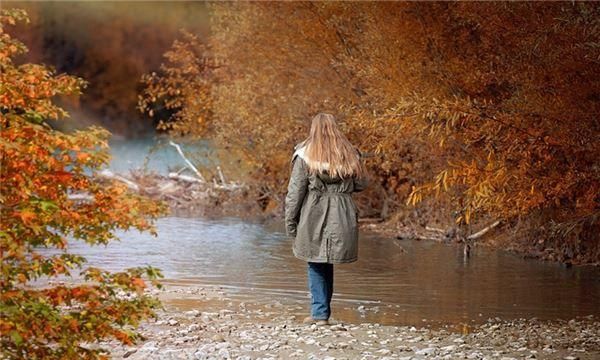 女人梦见黑水是吉兆,女人梦见黑色的小蛇是什么意思图1