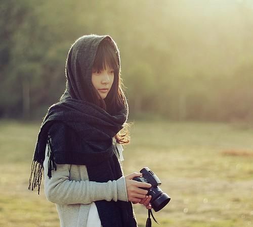 女人梦见睡在露天地上盖被子