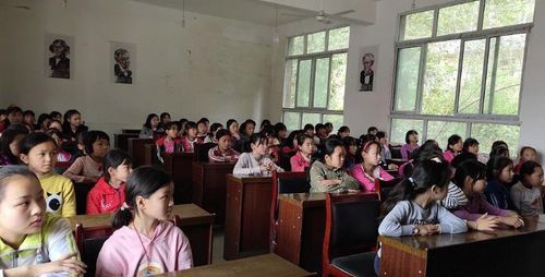 梦见小学女同学什么意思