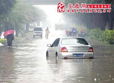 梦见马路上都是水很大