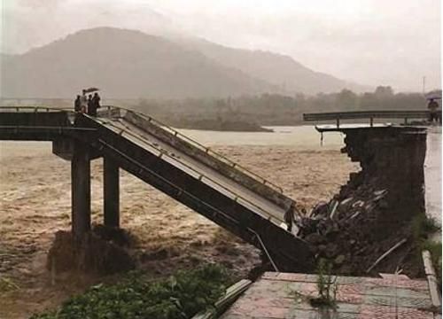 梦见发大水淹没了路面是什么征兆