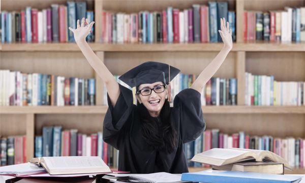 梦见家里麦子堆成山