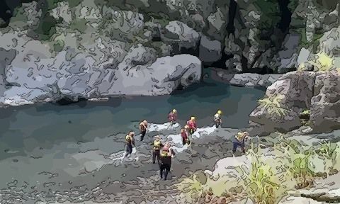 女人梦见流动的溪水从低向高流去