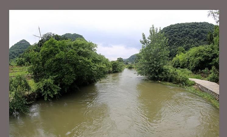 梦见过河河水很深但有地方河水很浅