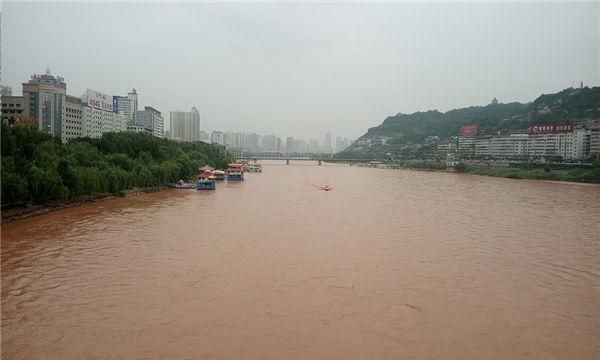 梦到黄河大水浑浊汹涌